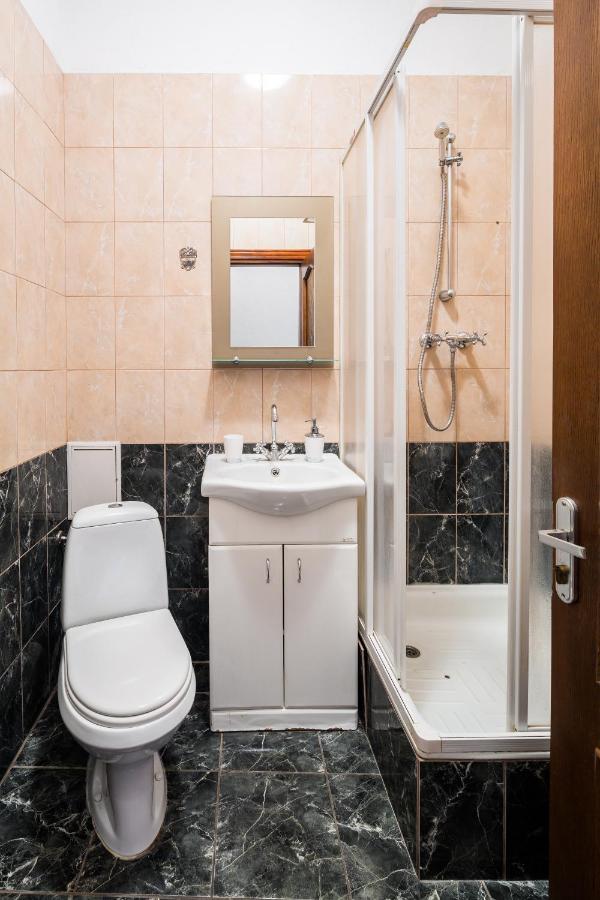 Romari Два Поверхи Lägenhet Lviv Exteriör bild